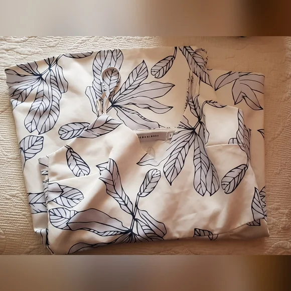 🩵Host Pick🩵 Neon Blonde peplum high low top S - Picture 3 of 11